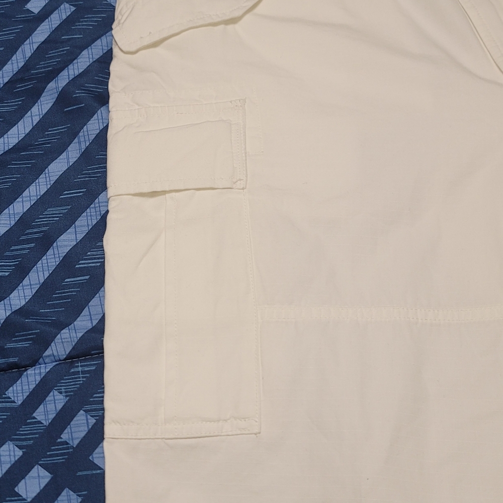 Polo Ralph Lauren Utility Cargo Shorts - Picture 4 of 9